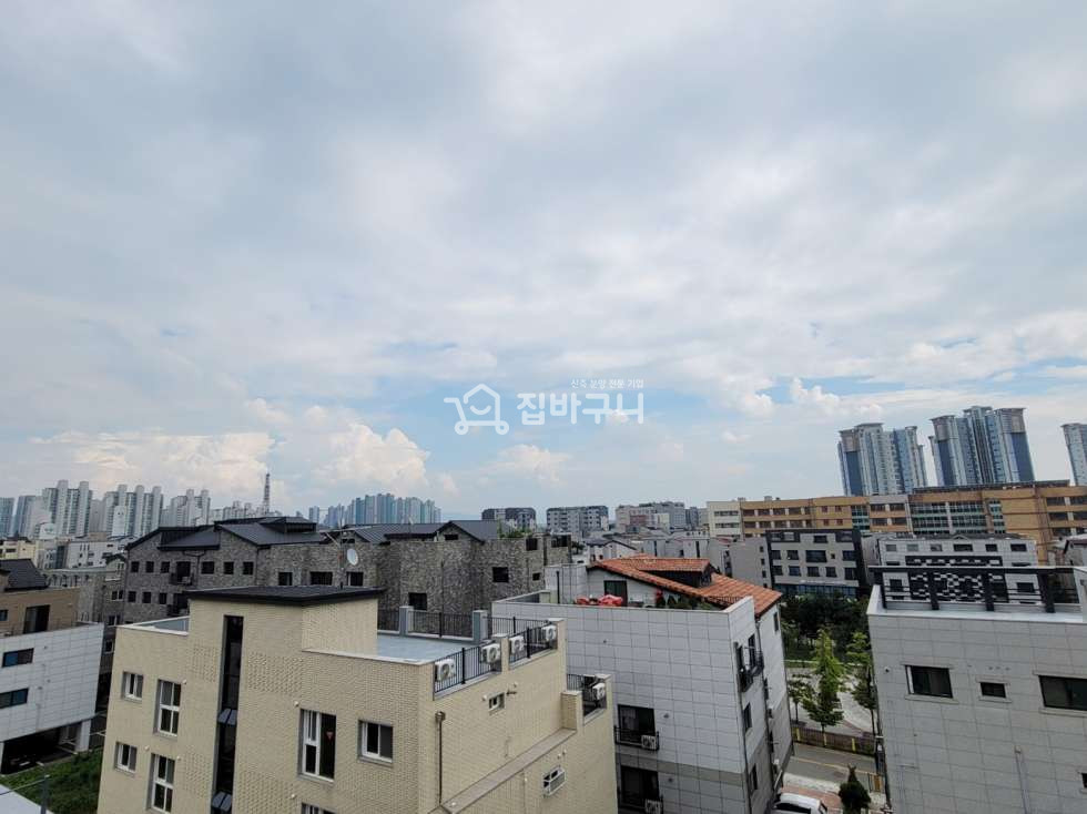경기 평택시 용이동 ♣넓은 야외 테라스♣ 뷰 좋은 평택 신축빌라! 복층에 넓은방은 덤이죠? 분양 매물번호 12956 사진 2