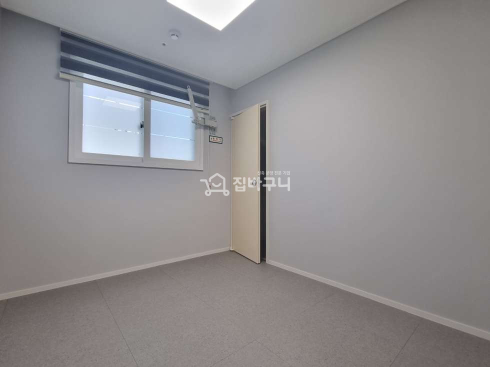 서울 금천구 독산동 세탁기,건조기,냉장고까지 풀옵션! 독산역 인근 투룸 도시형아파트 분양 매물번호 12283 사진 7