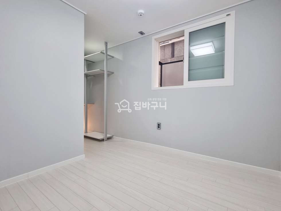 서울 금천구 시흥동 [학세권] 시흥사거리 인근! 교통이 편리하고 풀옵션 까지~서울3룸 분양 매물번호 12483 사진 5