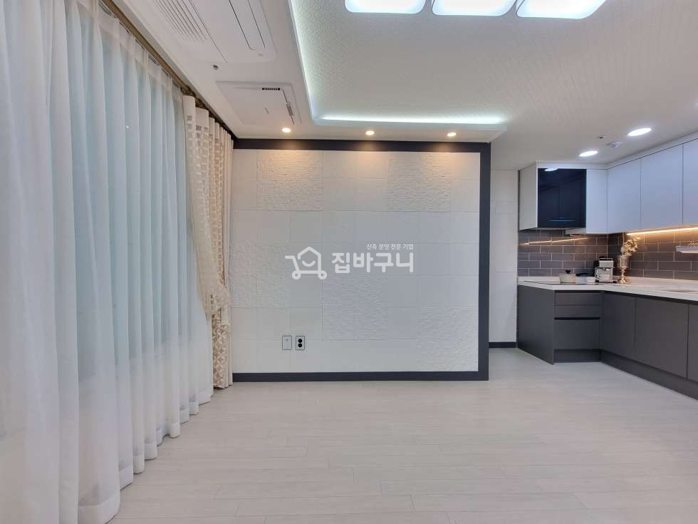 서울 강서구 화곡동 [역세권] 까치산역 도보 10분! 자주식 주차100%! 단지형 고급빌라! 서울3룸 분양 매물번호 12476 사진 2