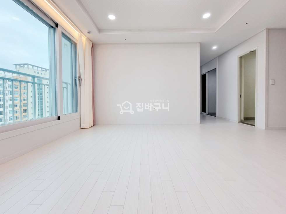 인천 부평구 부평동 [역세권★학세권] 전통시장+부평역사+평리단길.. 주변입지 너무좋은 신축아파트 4룸타입 소개합니다~! 분양 매물번호 12936 사진 2