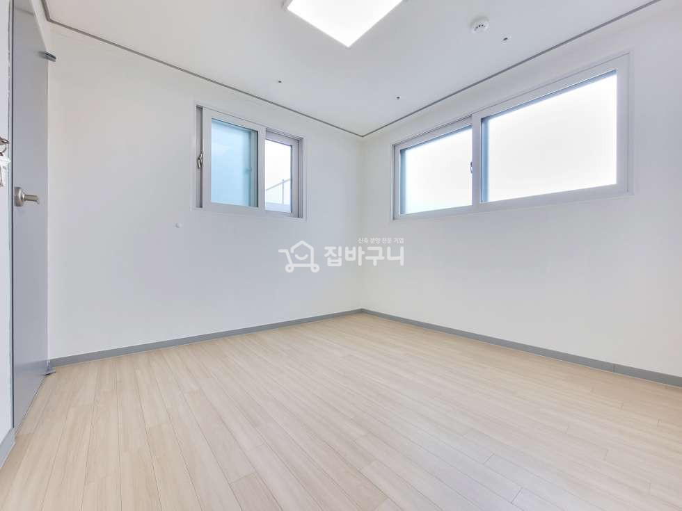 서울 구로구 개봉동 탁 트인 전망! 반듯한 구조를 원하신다면 여기~ 서울 2룸! 분양 매물번호 12467 사진 8