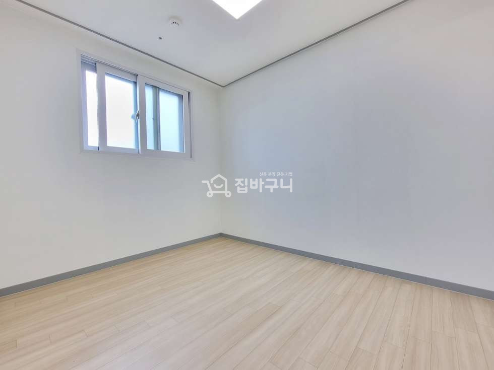 서울 구로구 개봉동 탁 트인 전망! 반듯한 구조를 원하신다면 여기~ 서울 2룸! 분양 매물번호 12467 사진 9