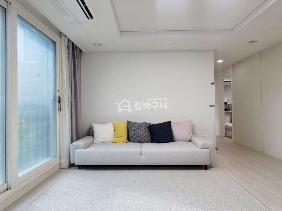 경기 시흥시 논곡동 ♣ 도심속 작은 힐링의 주거단지..♣ 목감 신축 아파트 , 귀한1층 분양 !! 분양 매물번호 12916 사진 2