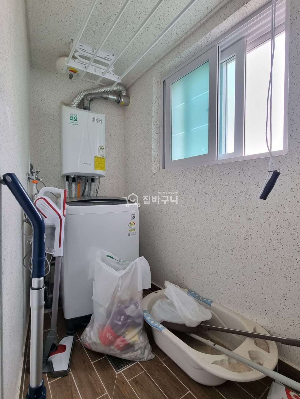 경기 수원권선구 서둔동 넓~은 테라스! 다양한 생활 인프라! 아늑한 분위기의 수원 2룸~ 분양 매물번호 12443 사진 9
