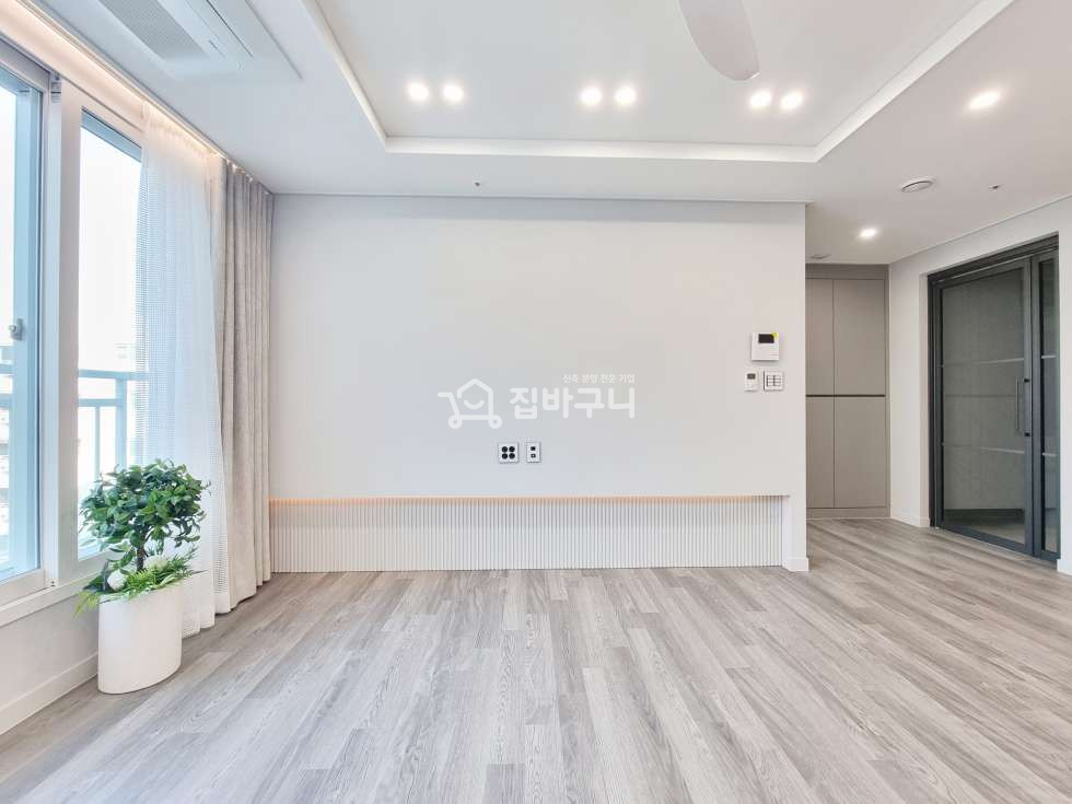 경기 부천원미구 심곡동 [강력추천] 초역세권 부천역 도보 5분! 풀옵션 부천 3룸 여기 있어요~ 분양 매물번호 12370 사진 3