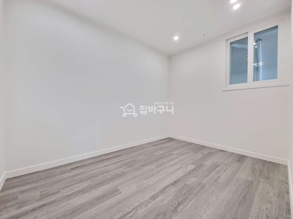 경기 부천원미구 심곡동 [강력추천] 초역세권 부천역 도보 5분! 풀옵션 부천 3룸 여기 있어요~ 분양 매물번호 12370 사진 8