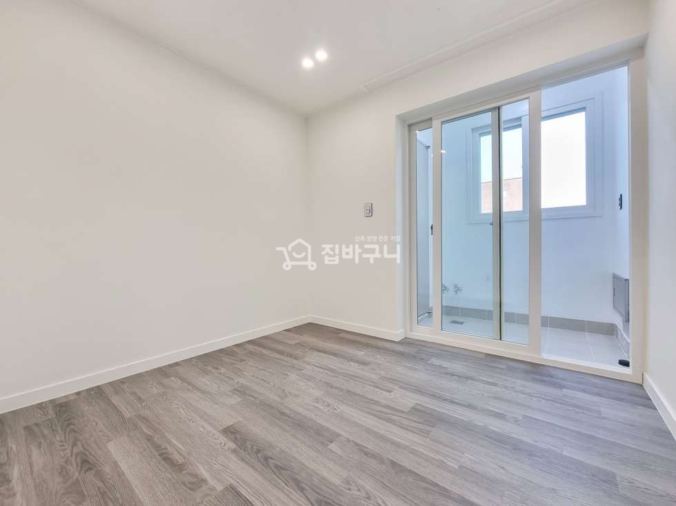 경기 부천원미구 심곡동 [강력추천] 초역세권 부천역 도보 5분! 풀옵션 부천 3룸 여기 있어요~ 분양 매물번호 12370 사진 9