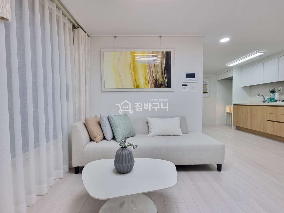 서울 구로구 구로동 [역세권] 대림역, 남구로역 도보 10분! 아늑한 분위기의 구로 3룸 분양 매물번호 12388 사진 2