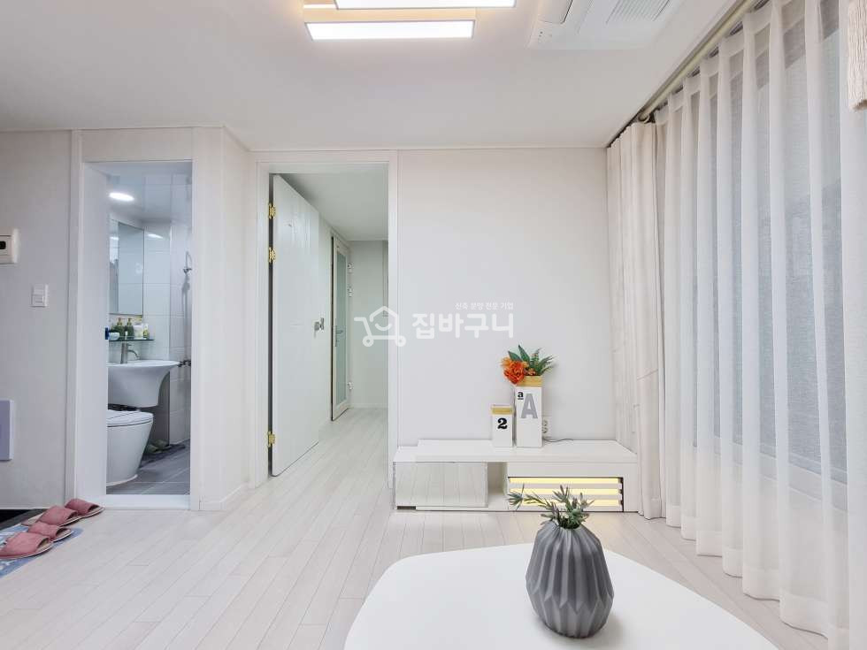 서울 구로구 구로동 [역세권] 대림역, 남구로역 도보 10분! 아늑한 분위기의 구로 3룸 분양 매물번호 12388 사진 3