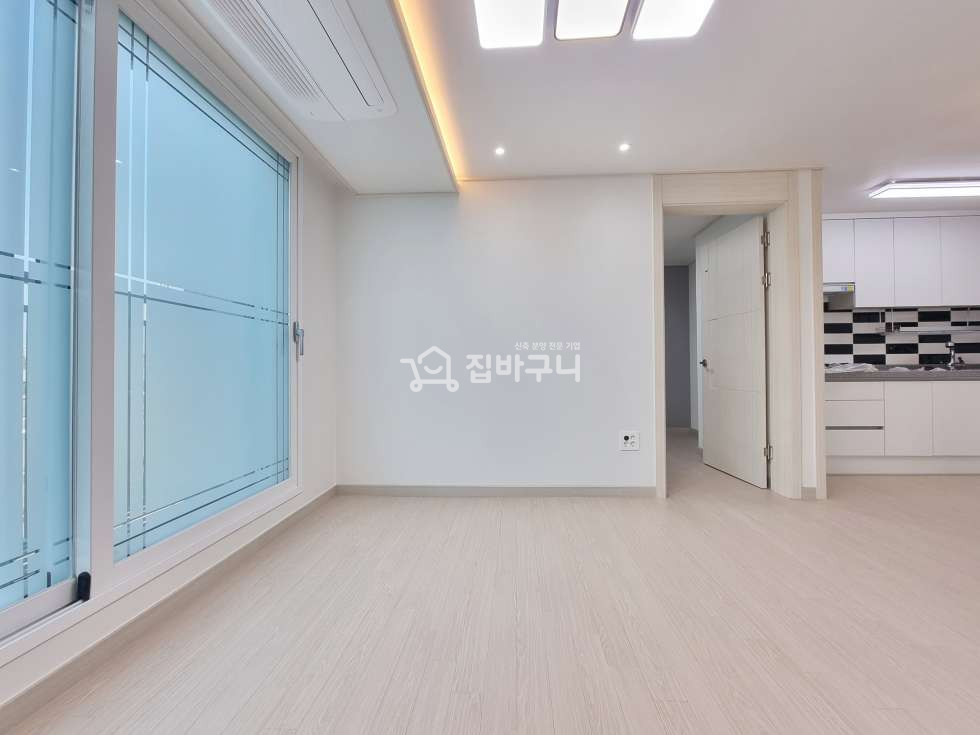 경기 수원권선구 서둔동 대리석 외관으로 고급미 뿜뿜! 친환경 자재를 이용한 수원 2룸~ 분양 매물번호 12421 사진 3