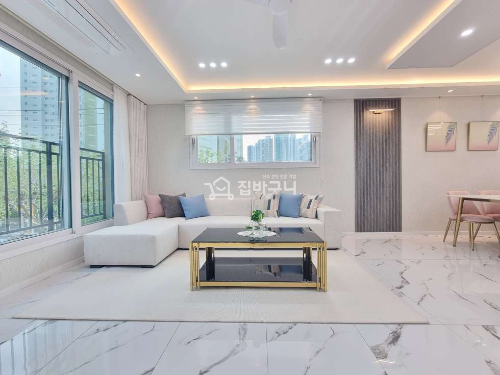 경기 부천원미구 심곡동 [고급의 끝판왕!] 멋스러운 인테리어와 긴 복도가 매력적인 부천 4룸! 분양 매물번호 12420 사진 3