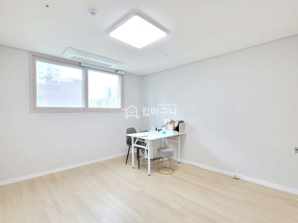 경기 안양만안구 안양동 전층 막힘 없는 뻥뚫린뷰~ 안양 학세권 대형 4룸! 분양 매물번호 12828 사진 9