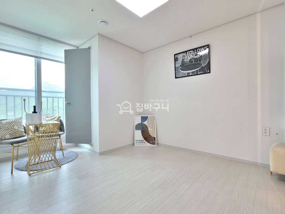 경기 안양만안구 안양동 [역도보가능] 고급스러운 대리석 인테리어~ 안양 도시형아파트 3룸! 분양 매물번호 12827 사진 12