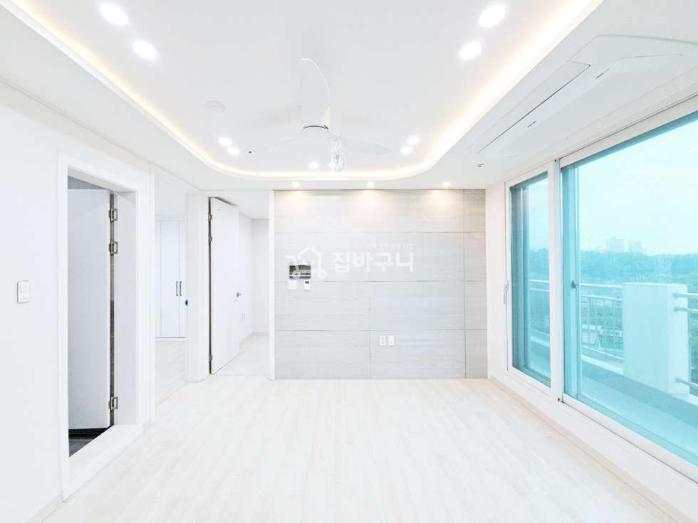 경기 부천소사구 괴안동 도보역세권 정남향 뻥뚫린뷰~ 주거환경이 우수한 부천 테라스 2룸! 분양 매물번호 12812 사진 3