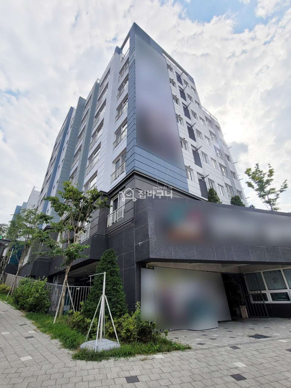 서울 금천구 독산동 숲세권 채광좋은 서울 복층 아파트! 여유공간과 학세권까지 갖춰져있어요~ 분양 매물번호 12806 사진 2
