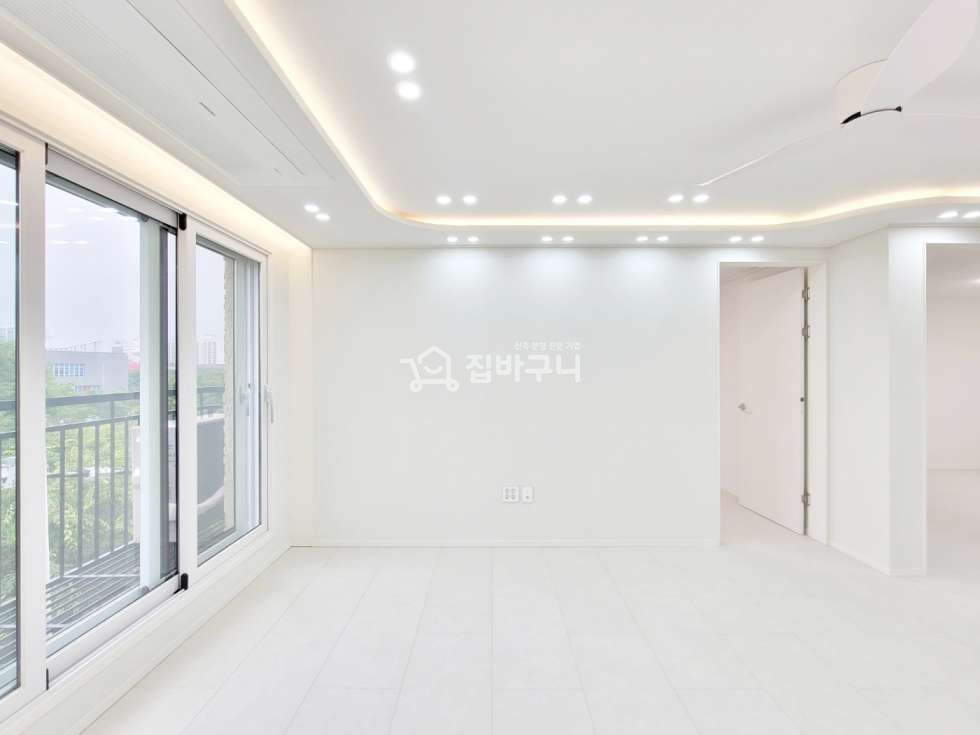 경기 안산단원구 고잔동 환상적인 화랑유원지 뷰~ 나만의 야외테라스가 있는 안산 3룸! 분양 매물번호 12801 사진 4