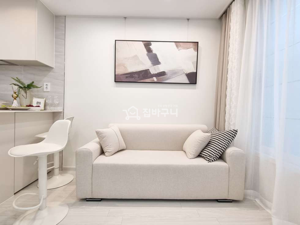 서울 금천구 독산동 [White Design] 깔끔한 인테리어가 돋보이는 서울 2룸! 분양 매물번호 12403 사진 4
