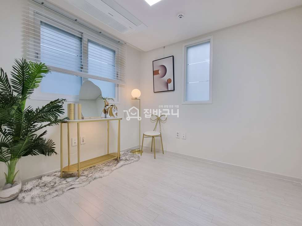 서울 금천구 독산동 [White Design] 깔끔한 인테리어가 돋보이는 서울 2룸! 분양 매물번호 12403 사진 7