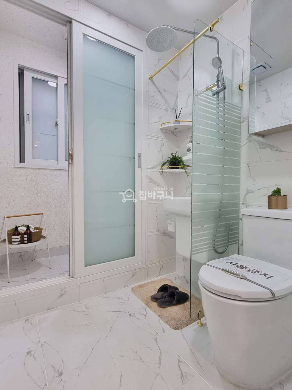 서울 금천구 독산동 [White Design] 깔끔한 인테리어가 돋보이는 서울 2룸! 분양 매물번호 12403 사진 10