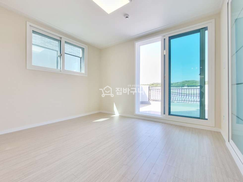 인천 미추홀구 문학동 대형 테라스가 무려 2개?! 넓은 생활공간으로 누리는 여유~ 인천 4룸! 분양 매물번호 12435 사진 13