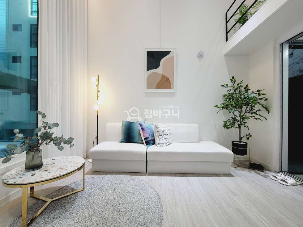 서울 금천구 독산동 [초역세권] 주차타워로 주차공간 확보! 알찬 공간의 끝판왕 서울 3룸 복층~ 분양 매물번호 12739 사진 3
