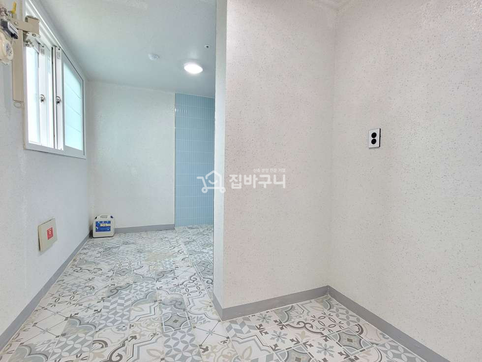 경기 부천원미구 약대동 고급진 인테리어로 눈호강! 최상의 옵션으로 즐거운 생활보장까지~ 부천 3룸 분양 매물번호 12511 사진 11