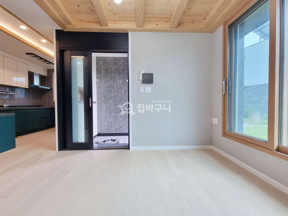 경기 화성만세구 향남읍 행정리 도심속 전원주택! 야외테라스까지~ 화성 3룸 분양 매물번호 12510 사진 3
