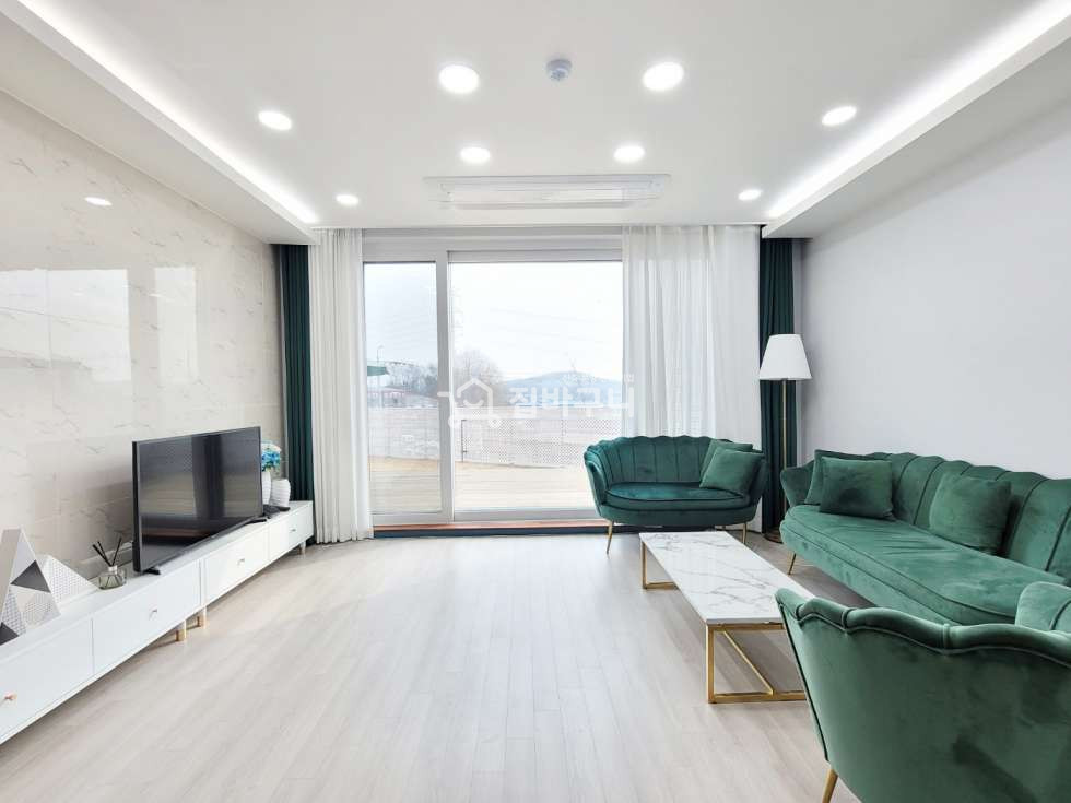 경기 고양일산동구 성석동 §강력추천§ 최고의 타운하우스! 채광과 아늑한 공간이 어우러진 이 곳~ 분양 매물번호 12723 사진 6