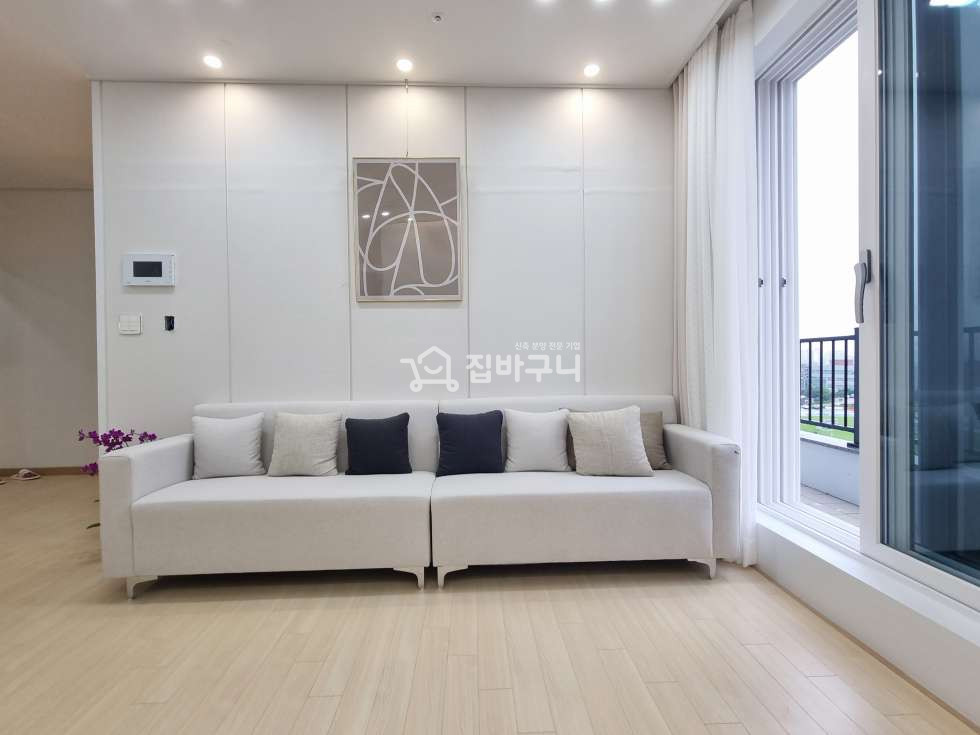 경기 수원장안구 연무동 녹지율이 좋아 쾌적하고 탁 트인 조망이 돋보이는 수원 3룸! 분양 매물번호 12501 사진 3