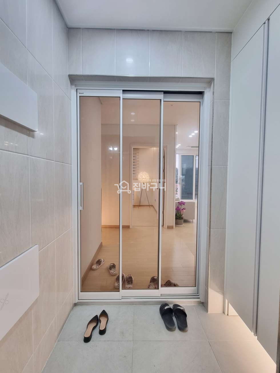 경기 수원장안구 연무동 녹지율이 좋아 쾌적하고 탁 트인 조망이 돋보이는 수원 3룸! 분양 매물번호 12501 사진 13