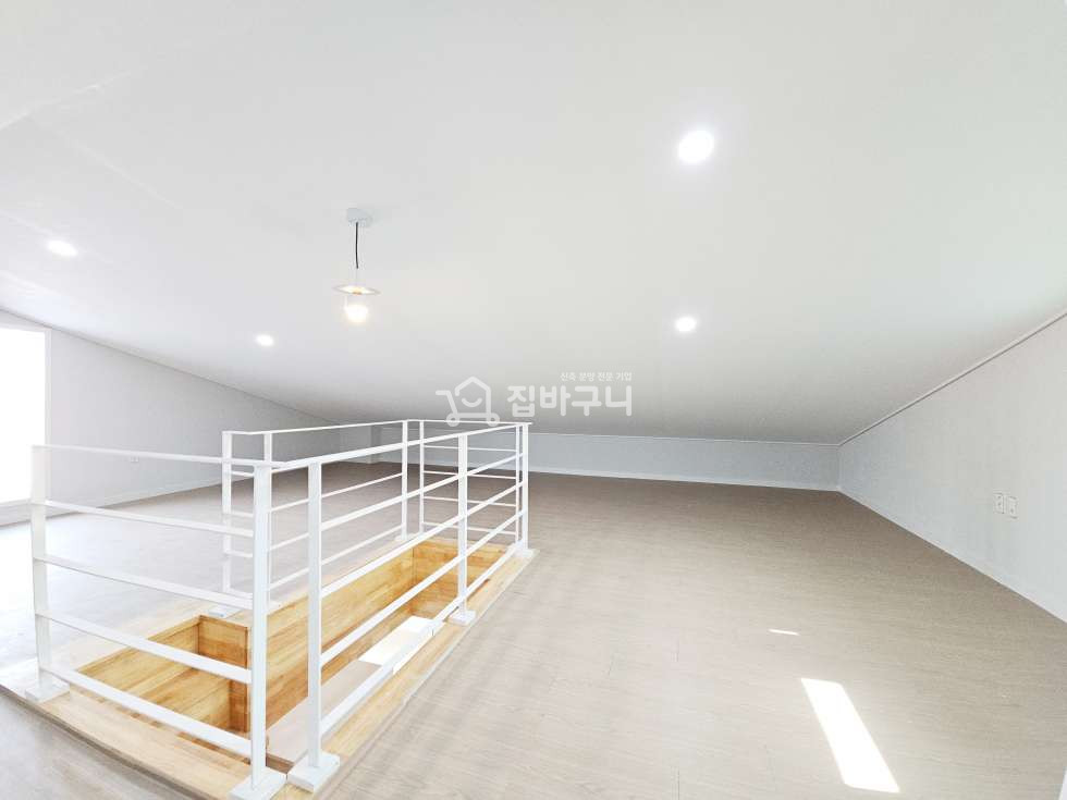 경기 안산상록구 본오동 [역세권] 쾌적한 공간감과 깔끔한 인테리어가 매력적인 사리역세권 3룸 복층! 분양 매물번호 12728 사진 14