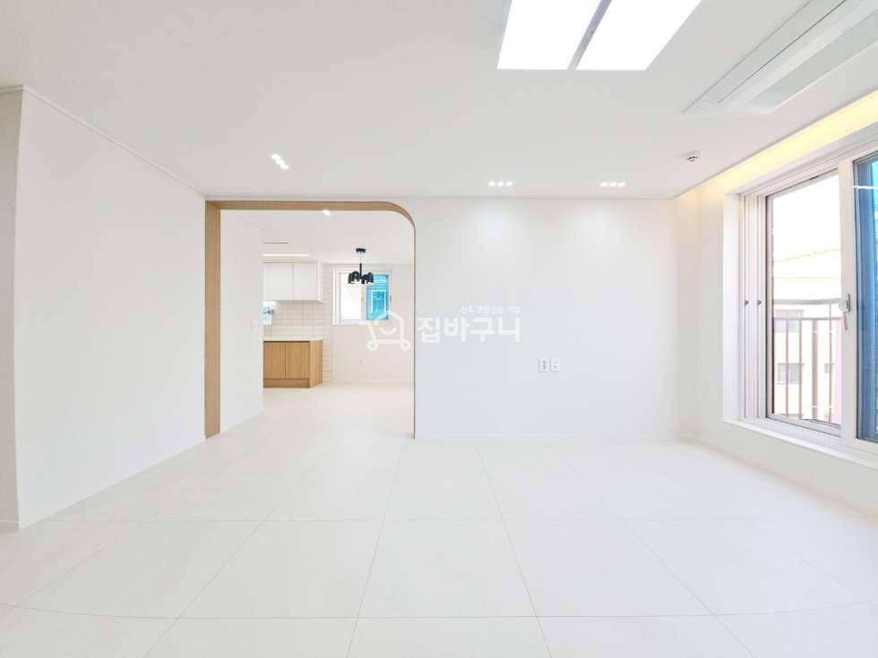 경기 안산상록구 본오동 [단독세대] 넓고 쾌적한 공간~ 친환경 자재사용한 안산 4룸! 분양 매물번호 12731 사진 3