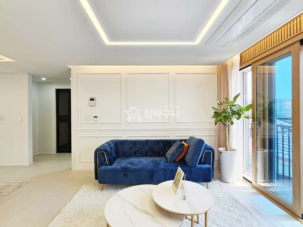 경기 화성만세구 향남읍 골드 & 화이트 고급스러운 인테리어! 대형 3룸 분양 매물번호 12718 사진 3