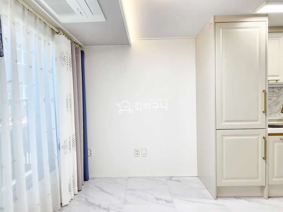 서울 금천구 독산동 [역세권] 구디역 도보 15분! 출퇴근 편리 & 혼자살기 너무 좋은 2룸~ 분양 매물번호 12715 사진 3