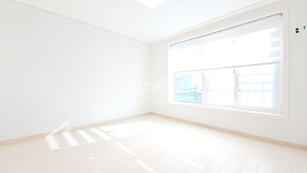 경기 안산상록구 부곡동 감각적인 최고급 인테리어가 돋보이는 안산 3룸! 분양 매물번호 12711 사진 8