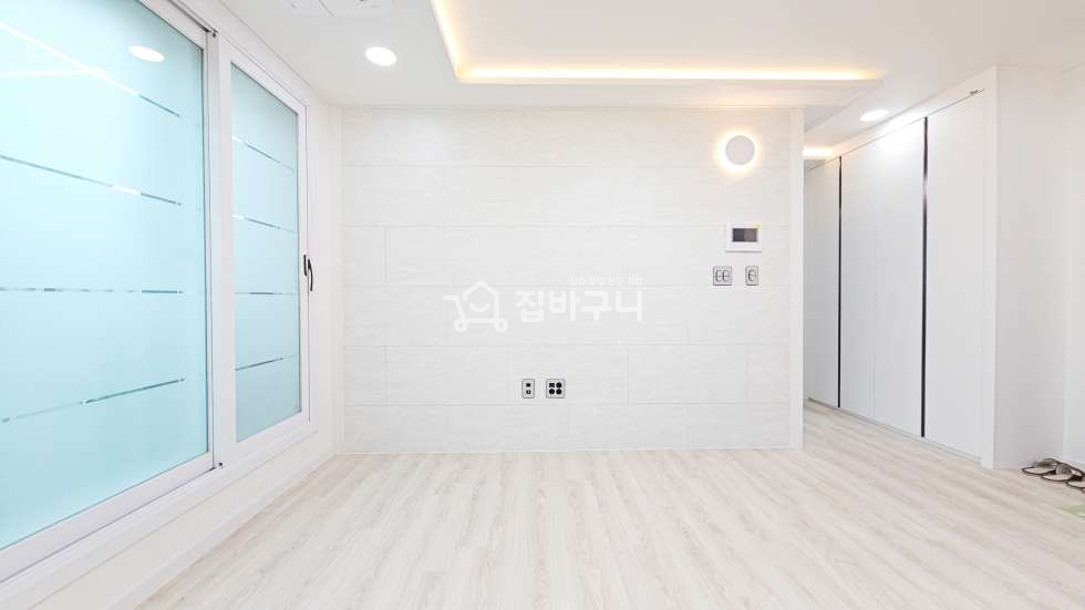 경기 안산상록구 일동 [초역세권] 상록수역세권 도보 4분! 깔끔한 인테리어가 돋보이는 안산 2룸 분양 매물번호 12693 사진 3