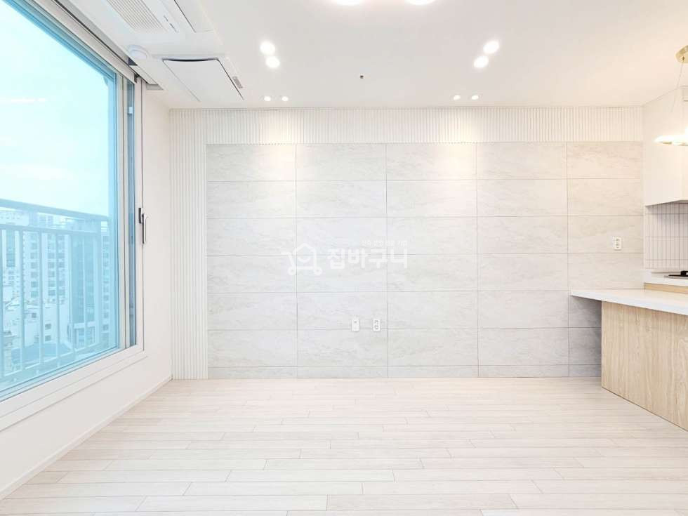 인천 부평구 부평동 [역세권] 부평역 도보 8분! 학세권 & 편의시설 갖춘 인천 3룸~ 분양 매물번호 12679 사진 3