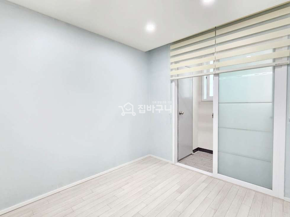 인천 부평구 부평동 [역세권] 부평역 도보 8분! 학세권 & 편의시설 갖춘 인천 3룸~ 분양 매물번호 12679 사진 9