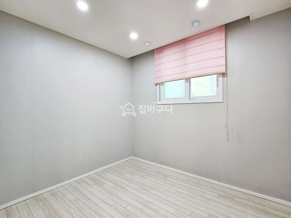 인천 부평구 부평동 부평역 도보 5분! 교통/교육/생활 인프라 갖춘 3룸! 분양 매물번호 12677 사진 9