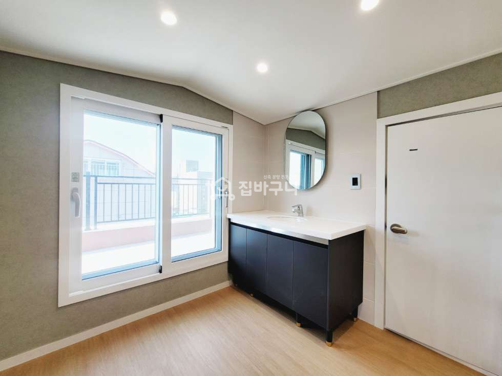 경기 수원팔달구 고등동 풀옵션 복층 아파트, 수원 도심 속 숨겨진 보석 분양 매물번호 12675 사진 19