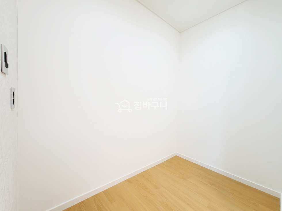 경기 수원팔달구 고등동 수원역 도보 10분 거리, 넓은 테라스 있는 신축 아파트 분양 매물번호 12674 사진 8