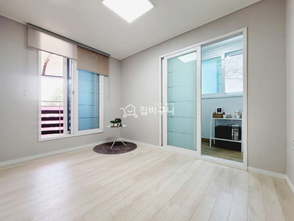 경기 수원권선구 서둔동 아이와 부모님을 위한 넉넉한 공간, 수원 서둔동 3룸! 분양 매물번호 12672 사진 10