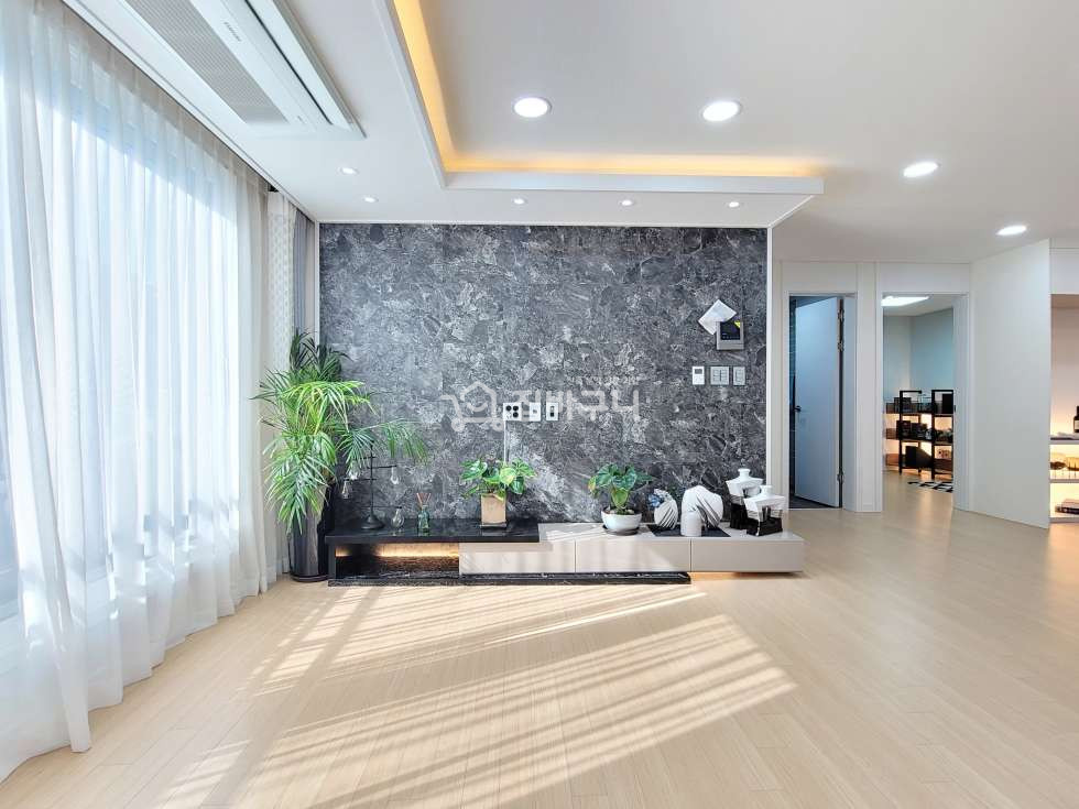 인천 미추홀구 문학동 깔끔하고 모던한 인테리어와 학군이 인접해있는 인천 3룸~ 분양 매물번호 12517 사진 3