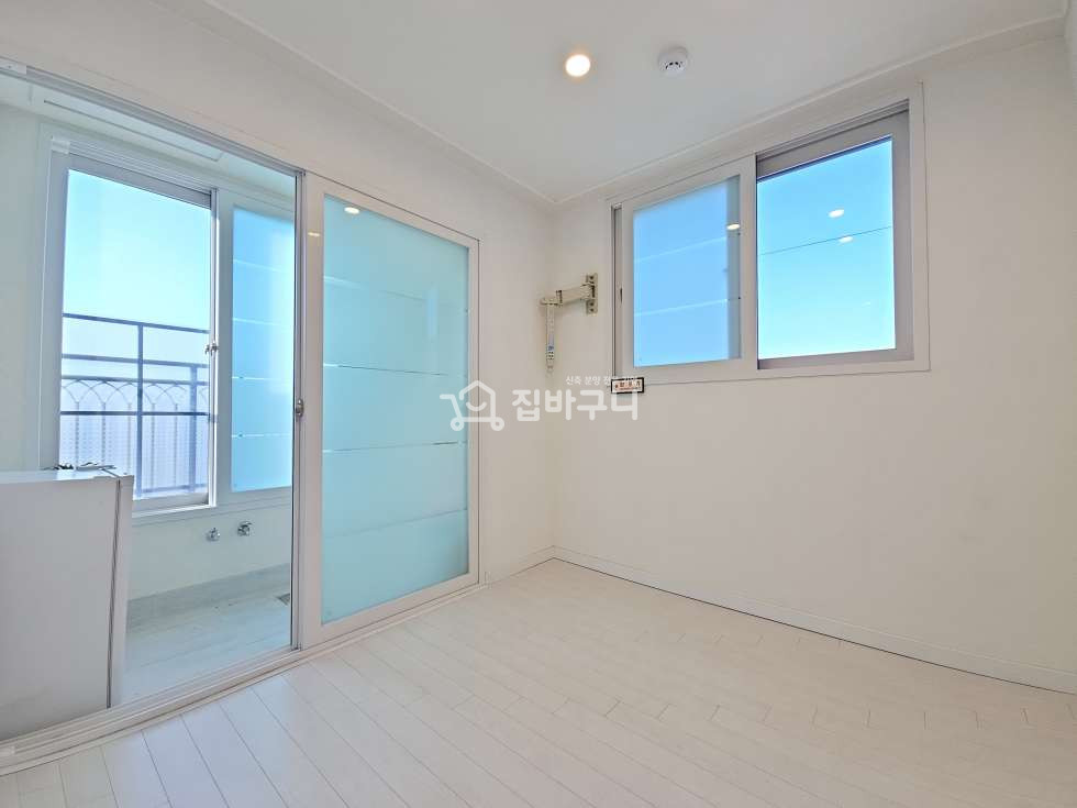 경기 광명시 광명동 개발호재 지역 광명 신축 아파트 방3 화2 베란다 구조! 분양 매물번호 13993 사진 12