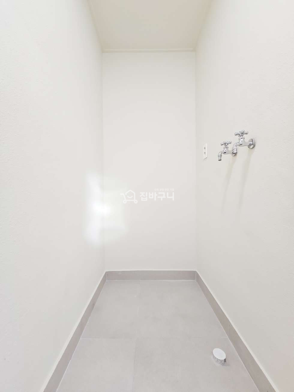 서울 서초구 서초동 서울 핵심입지 서초동 신축, 스타일러·비스포크까지 갖춘 3룸! 분양 매물번호 13892 사진 9