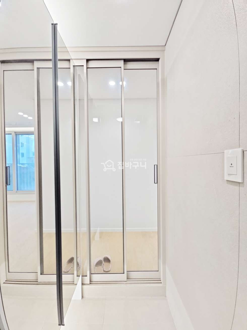 서울 서초구 서초동 서울 핵심입지 서초동 신축, 스타일러·비스포크까지 갖춘 3룸! 분양 매물번호 13892 사진 16