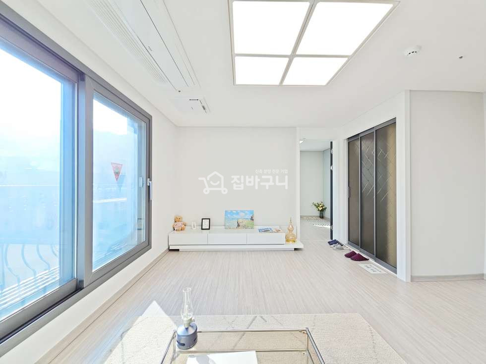 서울 관악구 남현동 사당역 도보 10분! 서울 관악구 신축 빌라 방3 화2 분양 매물번호 13877 사진 3