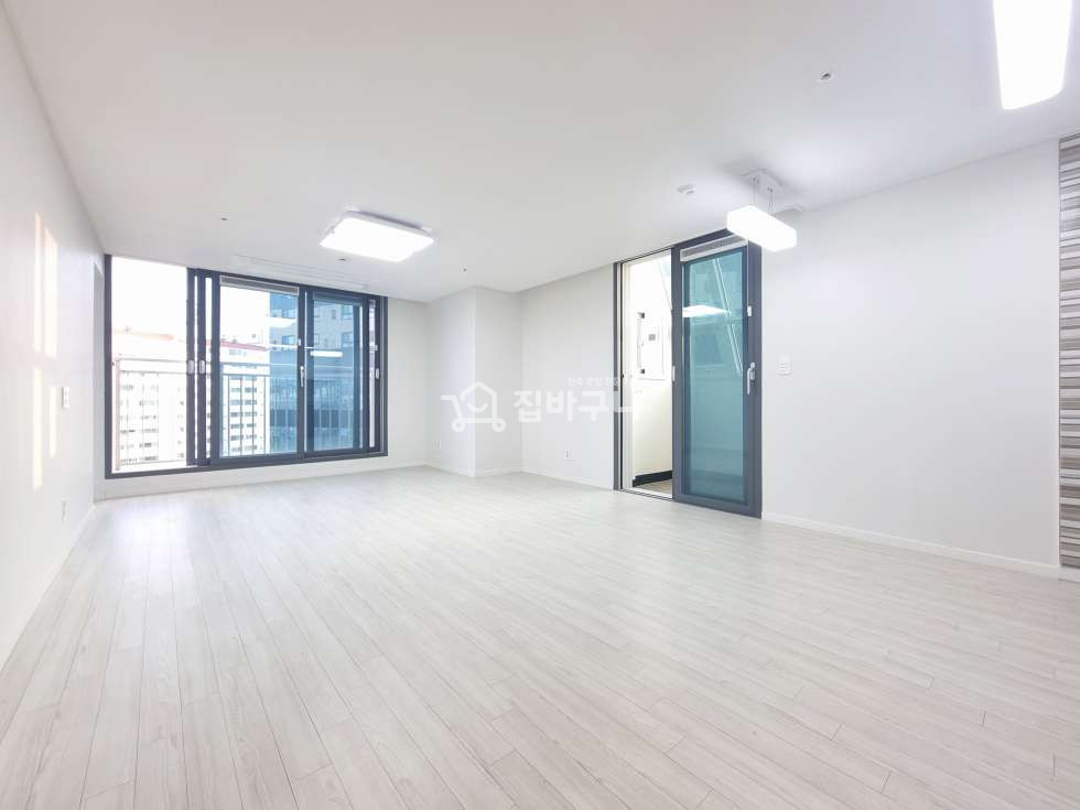 경기 시흥시 신천동 시흥 프리미엄 아파트~!! 3룸+야외테라스♥도보 5분 초등학교 학세권♥ 분양 매물번호 12983 사진 4