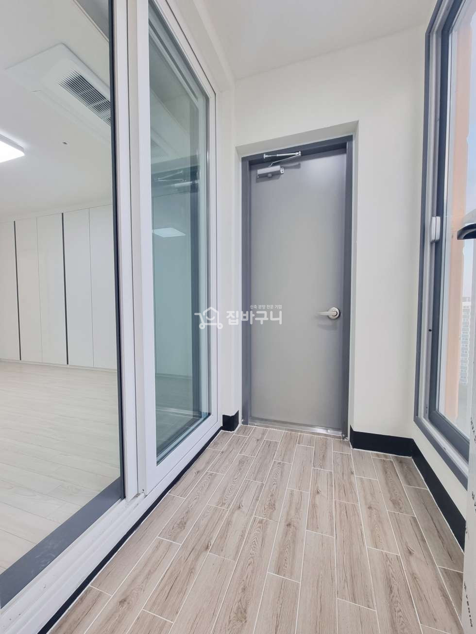 경기 시흥시 신천동 시흥 프리미엄 아파트~!! 3룸+야외테라스♥도보 5분 초등학교 학세권♥ 분양 매물번호 12983 사진 8